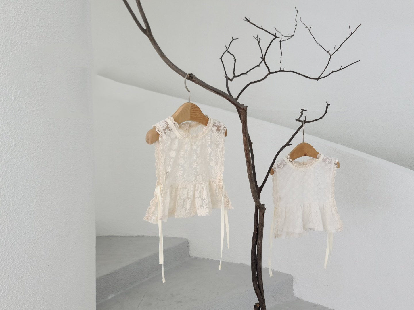 Anastasia Lace Vest - Ivory