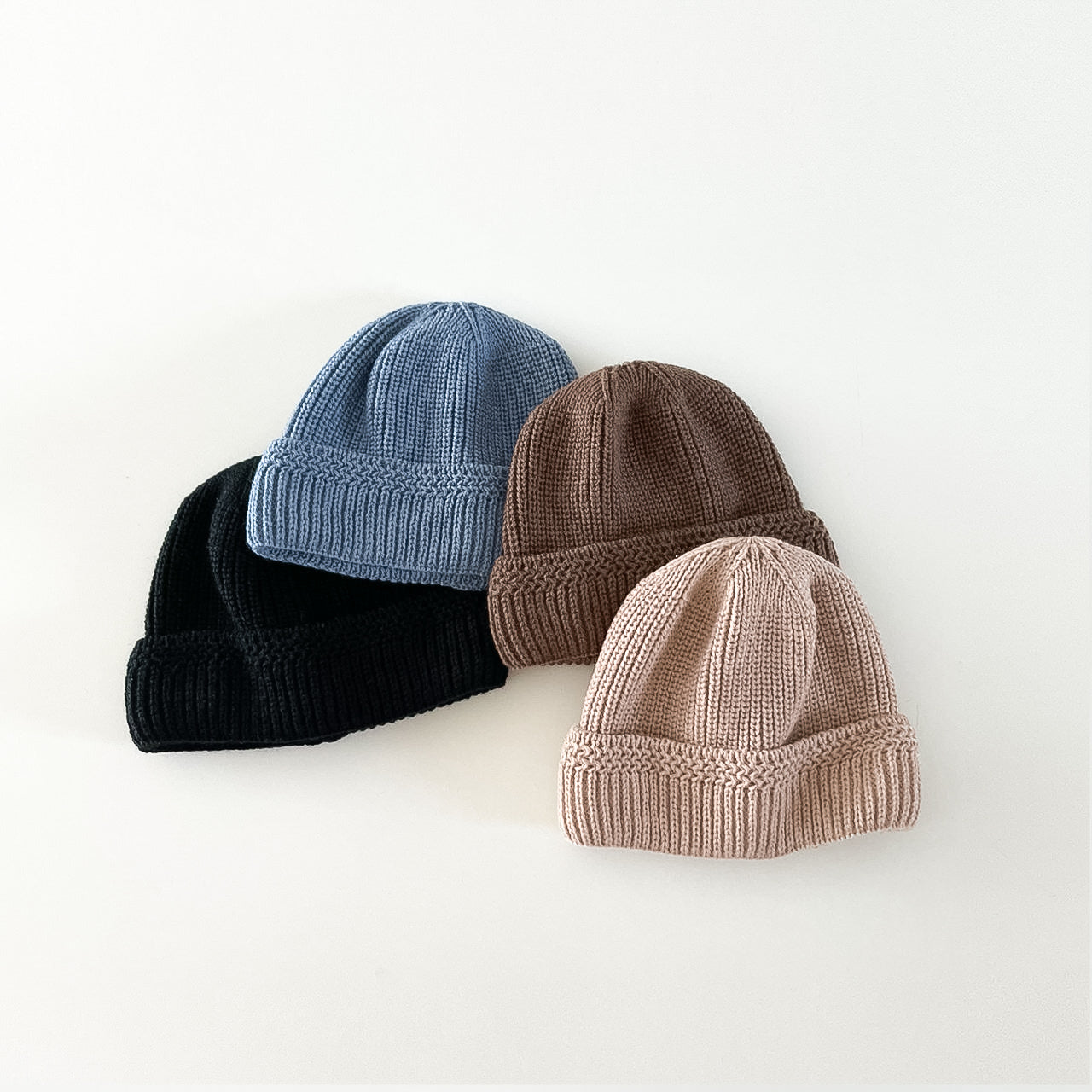 Knit Short Beanie - Black